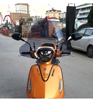 MOTOCAM Yuki Gelato 150 Ön Cam 2023-2026 Model 43cm Füme Renkli 4mm APARATSIZ