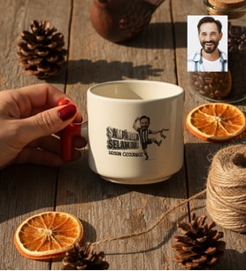 Kişiye Özel Karikatürlü Siyah Beyaz Taraftar T Kupa Doğum Günü Hediyesi