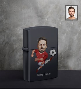 Kişiye Özel Milli Takım Karikatürlü UV Baskılı Siyah Benzinli Çakmak Bay-1