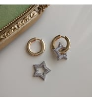 Lente Aksesuar Mix Renk Zirkon Taşlı Yıldız Küpe (Gold)
