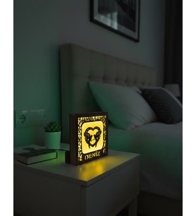 Kişiye Özel Ahşap Gece Lambası  Sevgiyi Aydınlatan Dekoratif Led Işıklı  Kuş ve Kalp Temalı Sarı