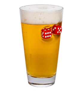 Kırmızı Zarlı Özel Bira Bardağı Zar 465cc