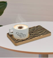 BK Gift Kişiye Özel Modern Art Tasarımlı Doğal Ahşap Tabaklı Seramik Fincan Sunum Seti  Model 18
