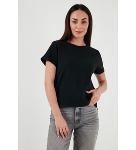Levi's Kadın Pamuklu Regular Fit Bisiklet Yaka T-Shirt - A9401 (Siyah)