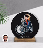 BK Gift Kişiye Özel Erkek Motorcu Karikatürlü Yuvarlak Ahşap Biblo-5