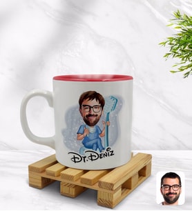 BK Gift Kişiye Özel Erkek Diş Hekimi Karikatürlü İçi Kırmızı Renkli Kupa Bardak Model 2