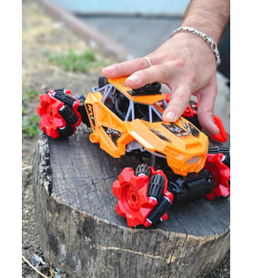 Her Yöne Gidebilen Full Fonksiyonlu Şarjlı Uzaktan Kumandalı Araba Rock Crawler 22 Cm