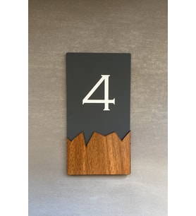 Wooden Serisi Dikey Kapı Numarası