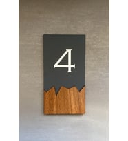 Wooden Serisi Dikey Kapı Numarası