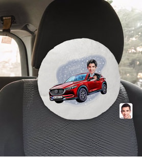BK Gift Kişiye Özel Plakalı Erkek Mazda 6 Karikatürlü Yuvarlak Araç Koltuk Yastığı-1