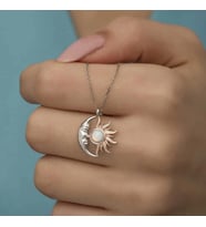 Gümüş Opal Beyaz Taşlı Ay Güneş Kadın Kolye