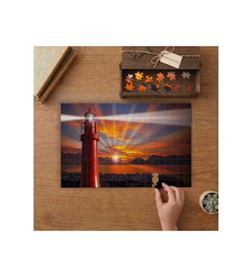 Deniz Feneri - Kızıl Gökyüzü Tasarımı 240 parça Ahşap Puzzle Ahşap Kutuda MP03446