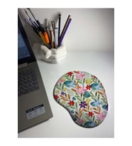 Çiçek Desenli Bilek Destekli Mouse Pad