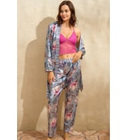 Kadın Saten Çiçek Baskılı Sabahlık Desteksiz Dantelli Bralet Sütyen ve Pantolon Pijama 3'lü Takım (Renksiz)