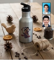 Kişiye Özel Karikatürlü Bordo Mavi Taraftar Baba Oğul Pipetli Matara Gri Babalar Günü Hediyesi