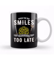 When the DM Smiles It s Already Too Late Gamer Kupa Bardak Porselen