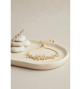 Gold Renk Zirkon Taşlı Pirinç Sedefli Çiçek Model Asansörlü Bileklik 5886 - SSSSSS6257-9074