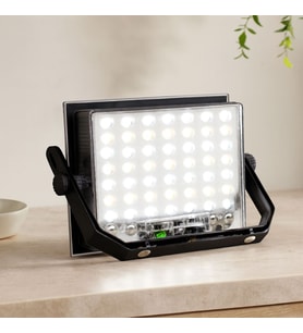 200W Güneş Enerjili LED Projektör - Kamp & Dış Mekan