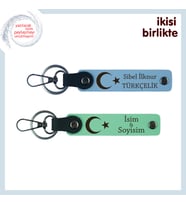 Sevgiliye Ay Yıldızlı Aşk Hatırası – Kişisel İsimli 2’li Deri Anahtarlık Seti Hediyelik, Mavi-Yeşil