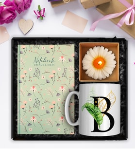 Kişiye Özel Harf Kupa & Tasarım Defter & Papatya Mum Hediye Seti
