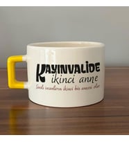 Kayınvalide İkinci Anne Baskılı Sarı Kulplu C Fincan