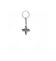 Vintage Desenli Haç Figürlü Anahtarlık – Zamak Metal Unisex Gotik ve Tarihi Aksesuar