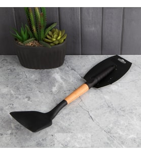 Silikon Bambu Saplı Perotti Siyah Spatula