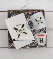 BK Gift Kişiye Özel İsimli Defter Kalem Kupa ve Mini Kovada Kokulu Mum Hediye Seti-10, Arkadaşa Hediye, Sevgiliye Hediye, Yeni İş Hediyesi