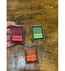 3 RENKLİ SİLİKON ARMA SETİ DİKİŞ GİYİM ÇANTA AKSESUARI 5X3 CM