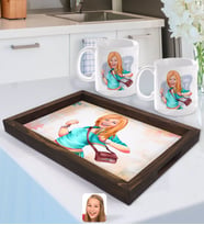 BK Gift Kişiye Özel Kadın Karikatürlü Doğal Ahşap Tepsi ve 2’li Kupa Bardak Seti-52