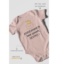 Anneannem Beni Çok Seviyo! Baskılı Bebek Zıbını – Çıtçıtlı Body  %100 Pamuk Kısa Kol (Pastel Pembe)