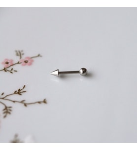 Cerrahi Çelik Sivri Uçlu Tragus Piercing Helix Kıkırdak 8 mm Gümüş Renk Arkası Toplu (Çok Renkli)