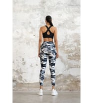 Gri Kamuflaj Yandan Cepli Spor Tayt