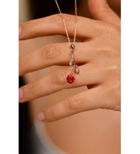 Mineli Rose Kırmızı Gül Gümüş Kolye