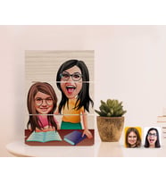 BK Gift Kişiye Özel Anne Kız Karikatürlü Otantik Masaüstü Ahşap Palet Çerçeve-1 (Beyaz)