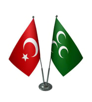 Masa Üstü Yeşil Üç Hilal Bayrağı Türk Bayrağı İkili Krom Direk Masa Bayrak Seti