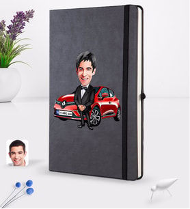 BK Gift Kişiye Özel Plakalı Erkek Renault Clio Karikatürlü Siyah Termo Deri Defter 16x24cm Model 1