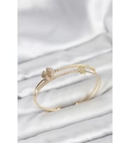 Pirinç Gold Renk Yonca Model Kadın Bileklik - TJ-BB8265