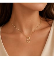 BK Gift Kalp&Yüzük Detaylı Taşlı Kadın Kolye - Kararma Yapmayan Gold Çelik Kolye