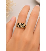 Sertifikalı 316L Çelik Siyah Detaylı Taşlı Geometrik Yaprak Figürlü Premium Altın Kaplama Kadın Yüzü