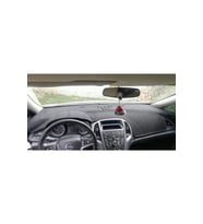 Opel Astra J Modellerine Uygun Torpido Koruma Halısı Siyah Kenar Renk Kırmızı