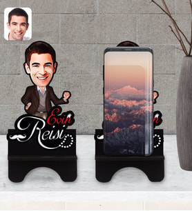 BK Gift Kişiye Özel Evin Reisi Karikatürlü Ahşap Biblo Telefon Standı-3