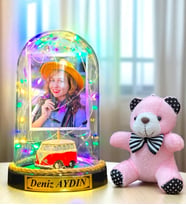 Kişiye Özel Renkli Led Işıklı Biblolu Fanus ve Pembe Peluş Ayıcıklı Anahtarlık (Model 2)