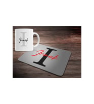 KİŞİYE ÖZEL İ HARF BASKILI MOUSE PAD ve KUPA BARDAK SETİ