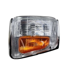 Toyota Hilux Ln106 Sinyal Lambası Sağ Taraf çerceve Krom Renk 1989-1997 Modeller