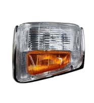 Toyota Hilux Ln106 Sinyal Lambası Sağ Taraf çerceve Krom Renk 1989-1997 Modeller
