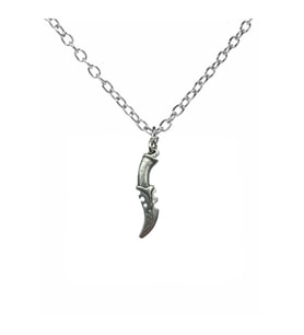 Antik Hançer Figürlü Kolye – 60 cm Zincirli Zamak Kaplama Unisex Gotik Takı (Gümüş)