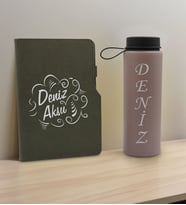 BK Gift Kişiye Özel İsimli Mat Gri Termo Deri Defter ve Cam Matara Hediye Seti-4, Sevgiliye Hediye, Arkadaşa Hediye, Yeni İş Hediyesi
