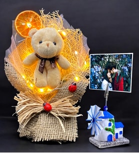 Size Özel Fotoğraflı Set  Led Işıklı Kahverengi Ayıcık Buketi & Değirmen Fotoğraf Tutucu