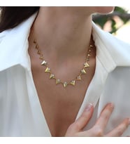 Taşlı Üçgen Trend Gold Gümüş Kolye